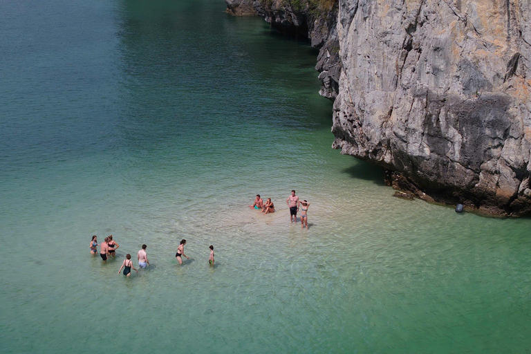 河内：2 日兰哈湾、下龙湾 5 星级邮轮之旅（含三餐、客舱）河内：2 日兰哈湾、下龙湾 5 星级邮轮、餐饮、客舱