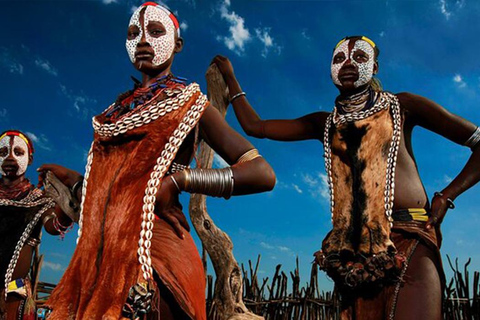 Z Arba Minch: 4-dniowa wycieczka z przewodnikiem po plemiennej dolinie OmoZ Arba Minch: 4-dniowa wycieczka z przewodnikiem po dolinie Omo