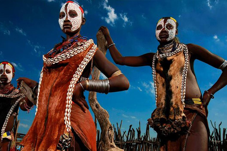 Z Arba Minch: 4-dniowa wycieczka z przewodnikiem po plemiennej dolinie OmoZ Arba Minch: 4-dniowa wycieczka z przewodnikiem po dolinie Omo