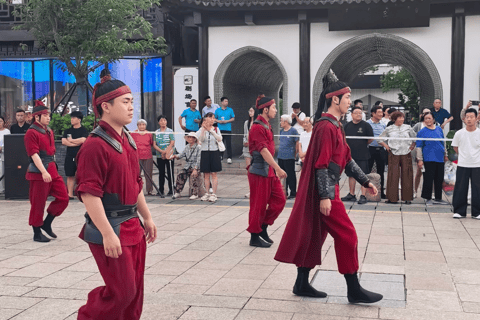 Shanghai Zhouzhuang Water Town Guided Tour with Free Time