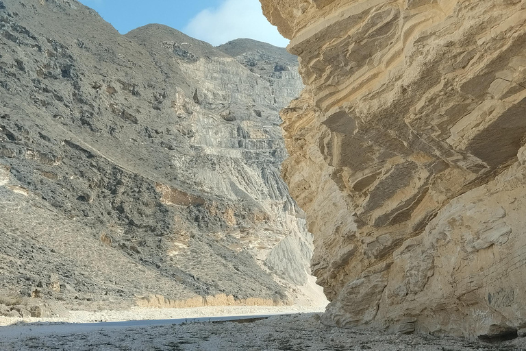 Salalah Secret Beach Tour with Dinner and Snacks