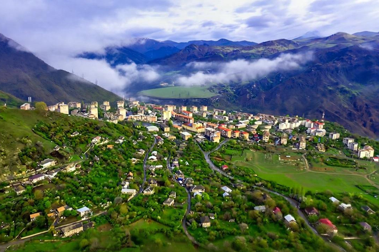 2 Days in Georgia: Retro Tbilisi City and Armenia trip