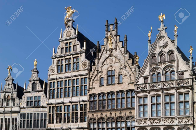 Explore the history of Antwerp with a local history teacher