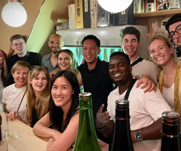 Tokyo: Shinjuku Local Bar and Izakaya Guided Walking Tour