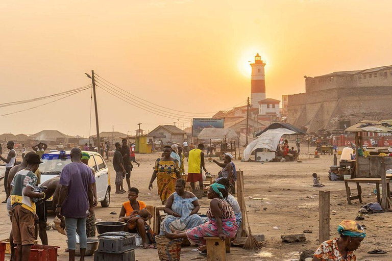 Accra Walking Tour: Jamestown Colonial History & Local Gems