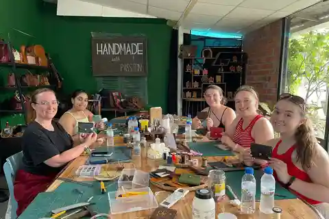 Hoi An: Handmade Leather Crafts Workshop (Starter Course)
