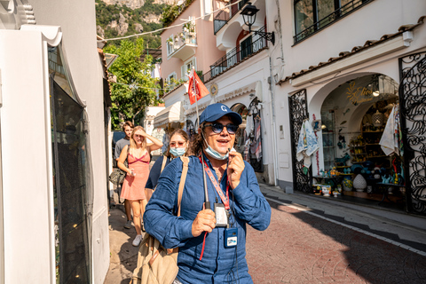 Desde Nápoles o Sorrento: excursión a la costa AmalfitanaSalida desde Sorrento: tour grupal en inglés