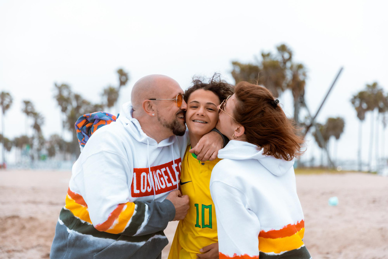 Los Angeles: Private Professional Vacation Photoshoot 30-Minute Los Angeles Photoshoot