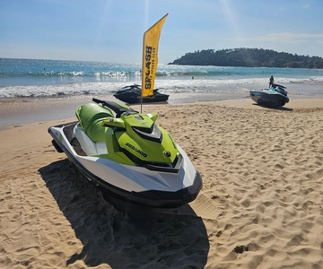 Mirissa: esperienza in moto d'acqua