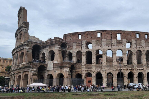 VIP Colosseum Arena with Roman Forum Small Group of 6 VIP Colosseum Express with Roman Forum Small Group of 6