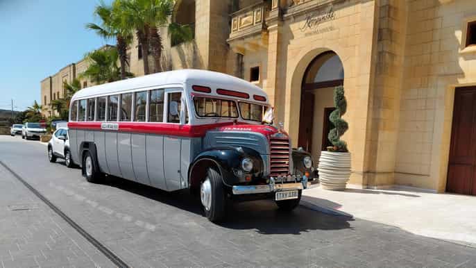 Gozo: Tour by Vintage Bus with Driver