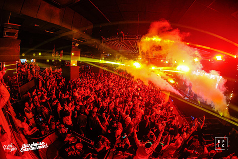 Prague Booze Cruise: Sunset, DJs & Epic Club