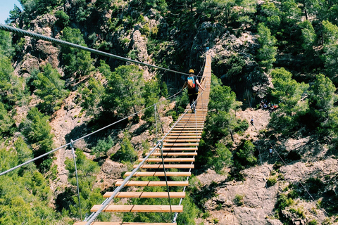 Via ferrata i Enguera med en 80 meter hög broreservation