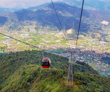 Kathmandu: Chandragiri Cable Car Half Day Tour
