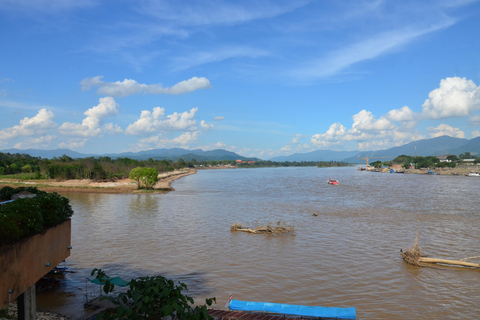 From Chiang Mai: Chiang Rai's Temples and Golden Triangle White Temple, Blue Temple, Wat Phra Keaw and Golden Triangle