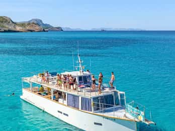 Cala Ratjada: Paseos en barco por la tarde con bebidas y aperitivos
