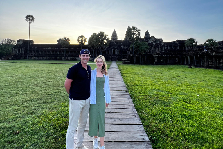 Angkor Wat Sunrise E-Bike-tur med lunch inkluderad