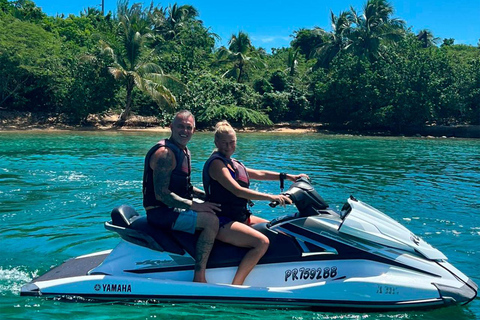 Jet Skiing and Snorkeling in Vieques: Explore the Waters of Vieques