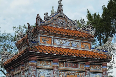 Hue: Royal Tombs Tour with Thuy Xuan Incense Village Visit 3 Royal Tombs: Minh Mang-Khai Dinh-Tu Duc & Incence Village
