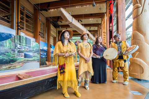 From Vancouver: Whistler Village, Sea to Sky Gondola Tour