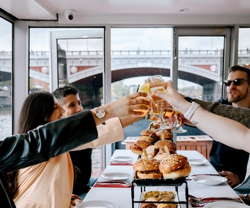 Melbourne: 2-Hour Bottomless Brunch Cruise