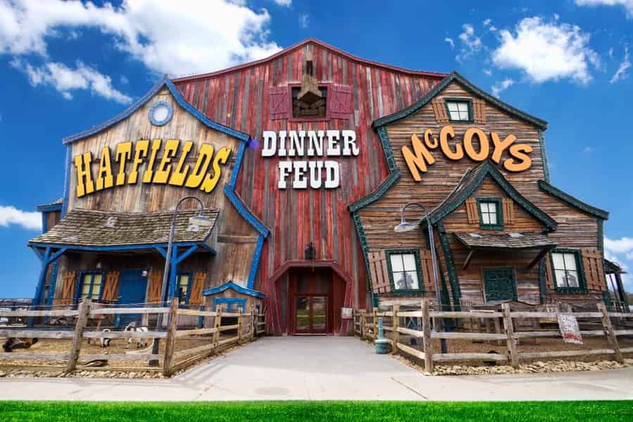 Pigeon Forge: Ticket für die Hatfield & McCoy Dinner Feud Show. Foto: GetYourGuide