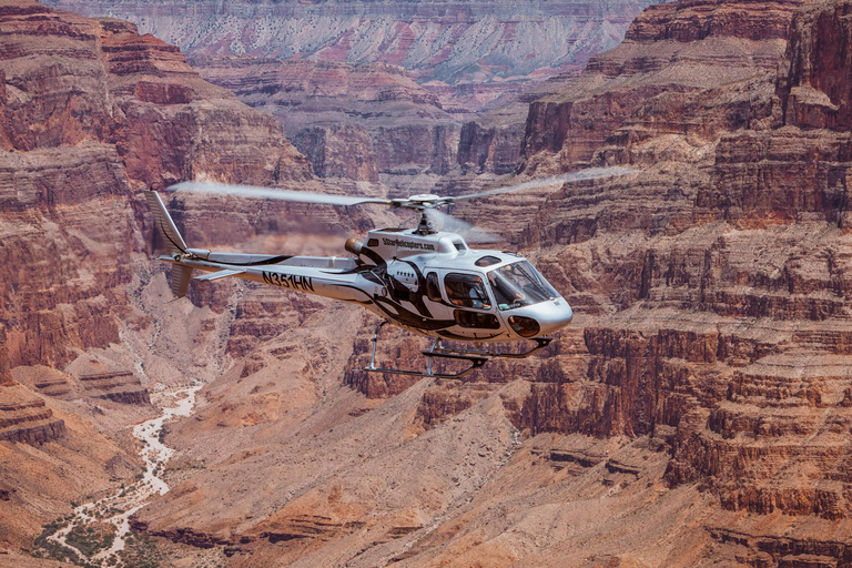 Desde Las Vegas Excursión en Helicóptero por el Borde Oeste del Gran CañónEspecial Madrugadores 7h