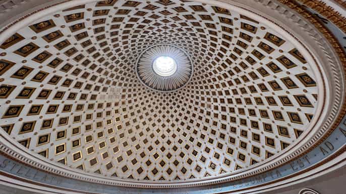 Tra creazioni e miracoli: l