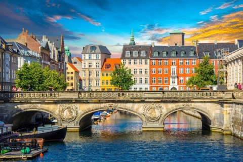 Guided Car Tour of Copenhagen City Center, Nyhavn, Palaces 3-hour: Old Town Highlights