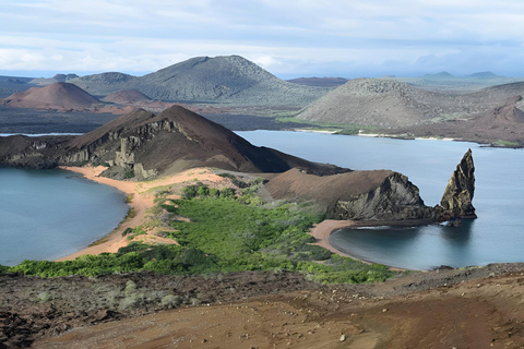 A ilha mais fotografada do arquipélago: Ilha Bartolomé e Baía Sullivan