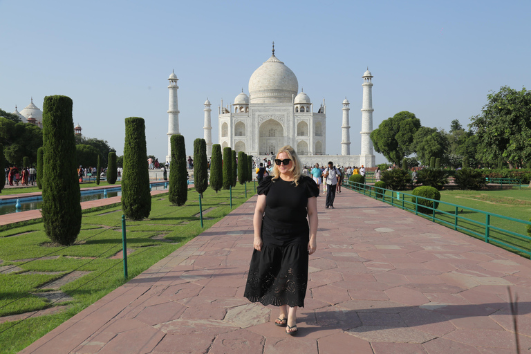 Visita al Taj Mahal y Agra desde Delhi en cocheConductor, Coche y Guía