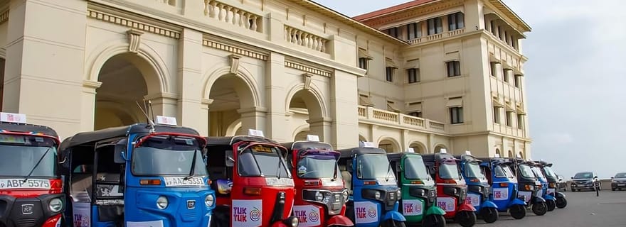 Colombo : visite privée de la ville en tuk-tuk avec un guide de la région et prise en charge