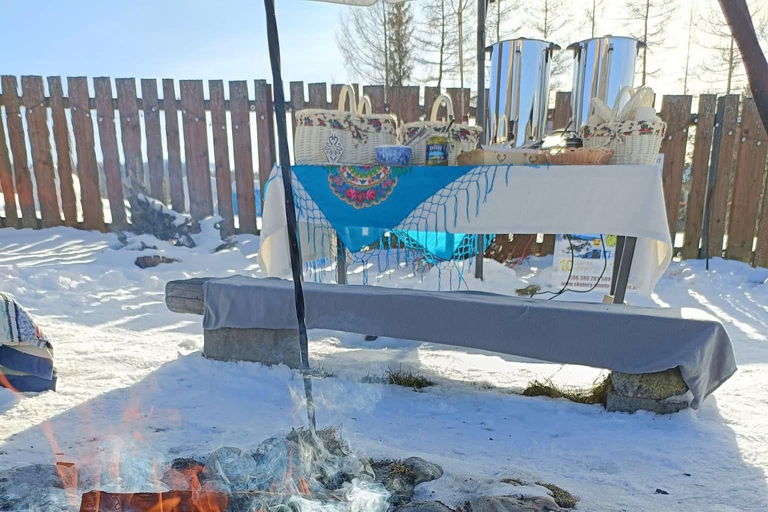 Krakau: Tagestour nach Zakopane mit Schneemobilen, Verkostung &amp; heißen QuellenKrakau: %%RABATT auf die Tagestour mit Schneemobil &amp; heißen Quellen in Zakopane