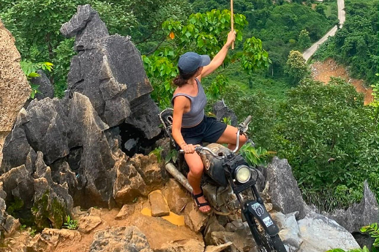 Vang Vieng: Nam Xay Top View, Blue Lagoon & Cave Tour