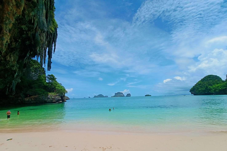 Krabi : Premium 4-Island Day Trip by Longtail Boat with Lunch (Excursion d&#039;une journée sur 4 îles en bateau à longue queue avec déjeuner)Voyage partagé