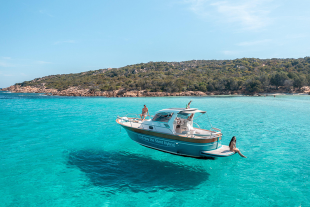 Palau: tour ecológico híbrido en barco por la Costa Esmeralda con aperitivo