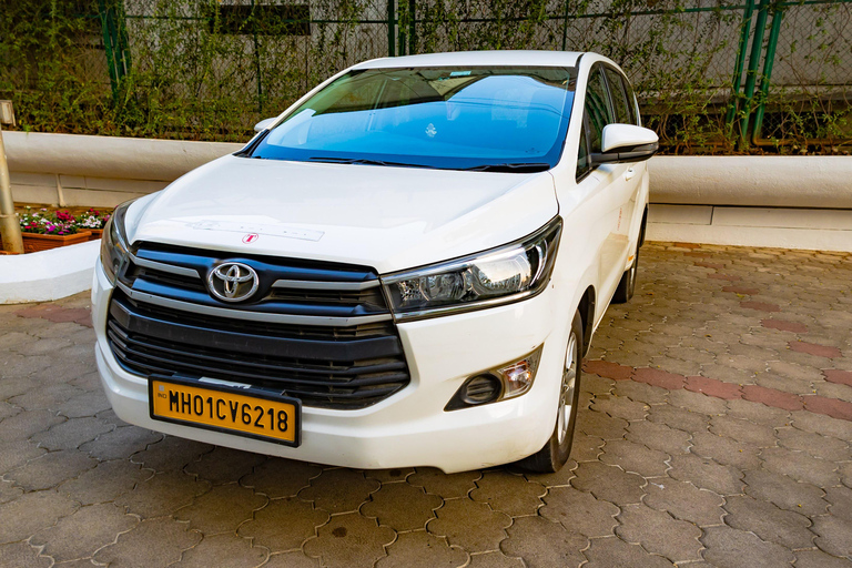 Mumbai: Innova Crysta or Kia Carens Chauffeur-Driven Rental