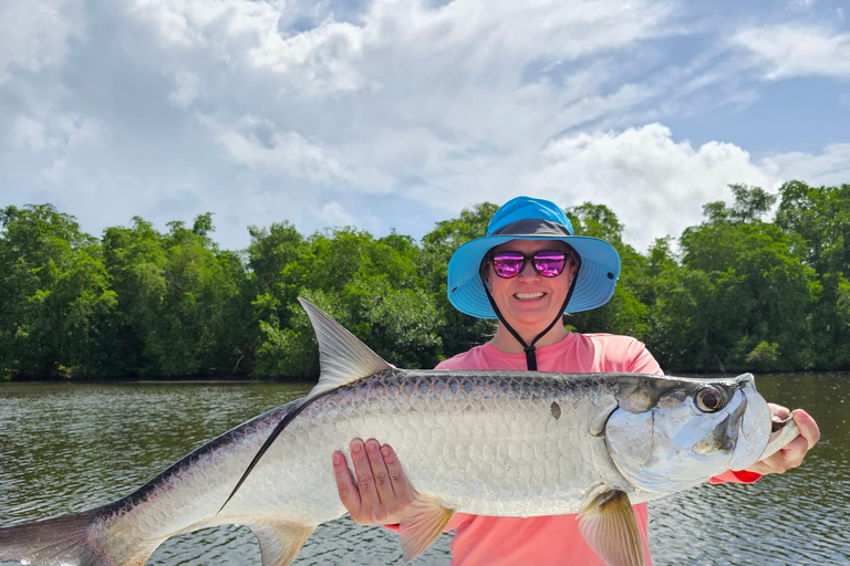 San Juan: Tarpon Fishing Charter with Guide
