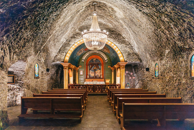 Desde Cracovia: tour guiado a las minas de sal de Wieliczka con traslado