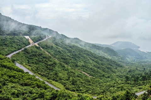 Hoi An : Montagne de Marbre - Montagne des Singes - Col de Hai VanDépart de l'excursion en groupe à Hoi An