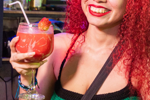 Santa Marta: Centro Histórico Bar and Club Crawl with Guide