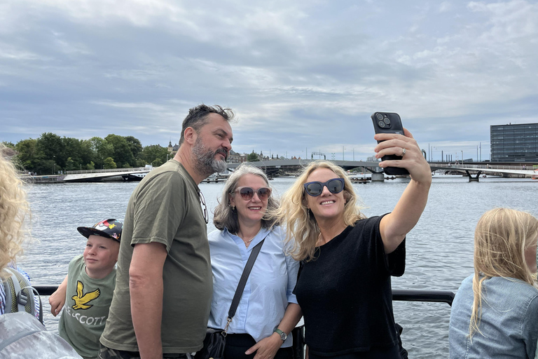 Copenhagen: Old Town, Hidden Gems & Local Pub Tour and Lunch