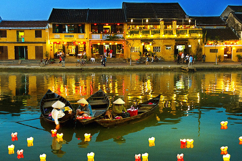 Hoi An: Tour gastronômico noturno com 7 degustações e passeio de barco