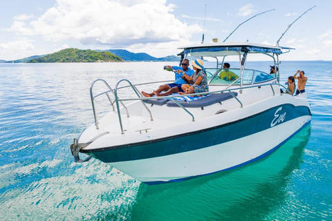 Noleggio barche private di lusso a Praslin, Seychelles