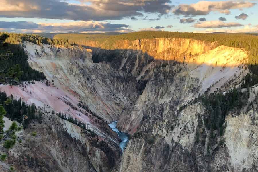 Ab Las Vegas: 6-tägige Yellowstone-Tour nach Salt City. Foto: GetYourGuide