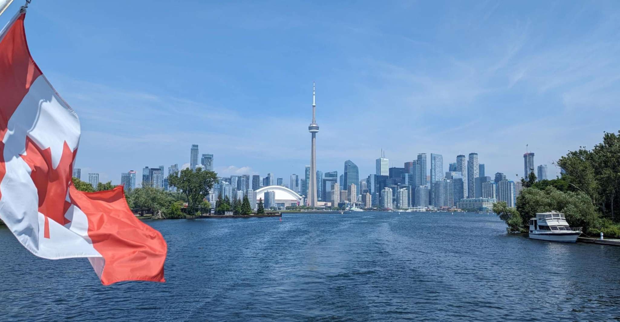 Toronto CN Tower and Harbor Cruise in Toronto, Canada