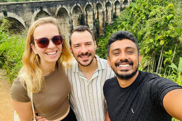 Kandy : Nanu Oya - Ella Train Ride With Private Car & Guide