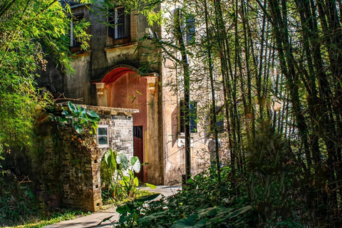 From Guangzhou: UNESCO Watchtowers & Ancient Villages Tour Guide for other languages