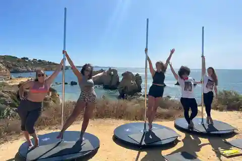 Algarve : Expérience de pole dance avec vue sur l'océan et Prosecco