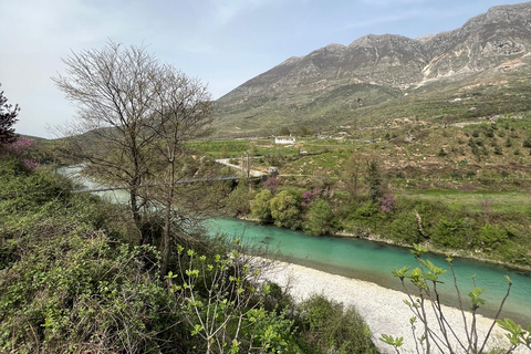 من تيرانا: بيرات، جيروكاستر، وكساميل، جولة لمدة يومين